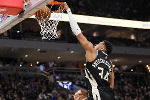 今日球神NBA地铁上看比赛回放_今日球神NBA地铁上看比赛回放在线观看_免费看直播