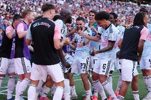 极速鲸鱼足球首发阵容_极速鲸鱼足球首发阵容在线观看_免费看直播
