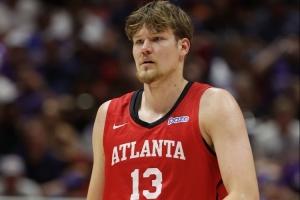 最新哪个用球帝看NBA直播入口_最新哪个用球帝看NBA直播入口在线观看_免费看直播