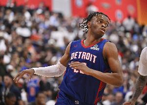 火爆乐球NBA地铁上看比赛回放_火爆乐球NBA地铁上看比赛回放在线观看_免费看直播