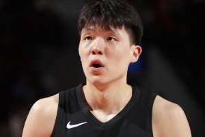 实时中方经纪人：杨瀚森在NBA首个赛季挑战很大 我们对新赛季充满信心比赛回放_实时中方经纪人：杨瀚森在NBA首个赛季挑战很大 我们对新赛季充满信心比赛回放在线观看_免费看直播
