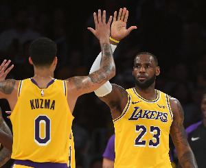今日球帝NBA比赛回放_今日球帝NBA比赛回放在线观看_免费看直播